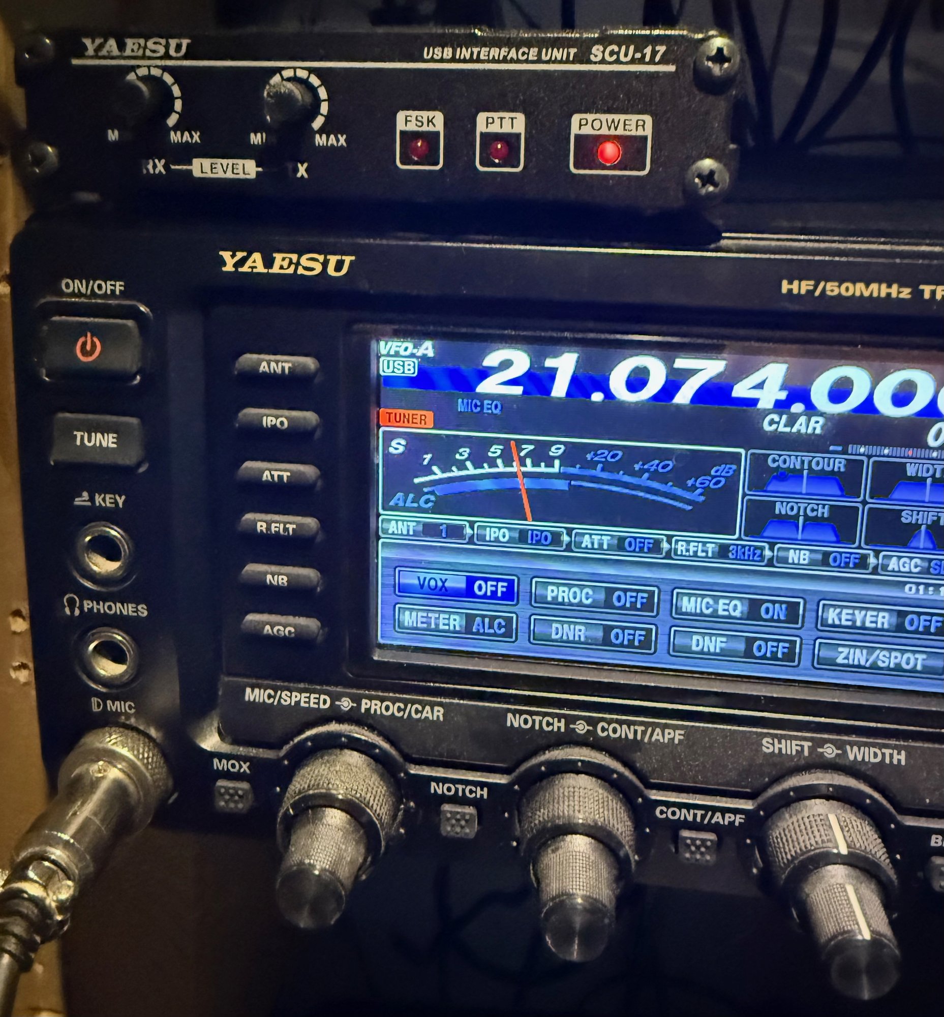 Yaesu FTDX-1200 + SCU-17 — Mint, Boxed, Digital-Mode Ready. Someone’s Grabbing This Today.